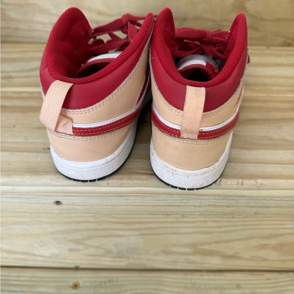 Youth size 3 Jordan’s - Picture 3 of 5